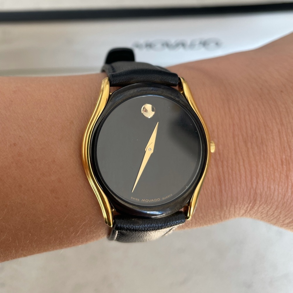 MOVADO The Museum Watch black leather & gold accents excellent condition!